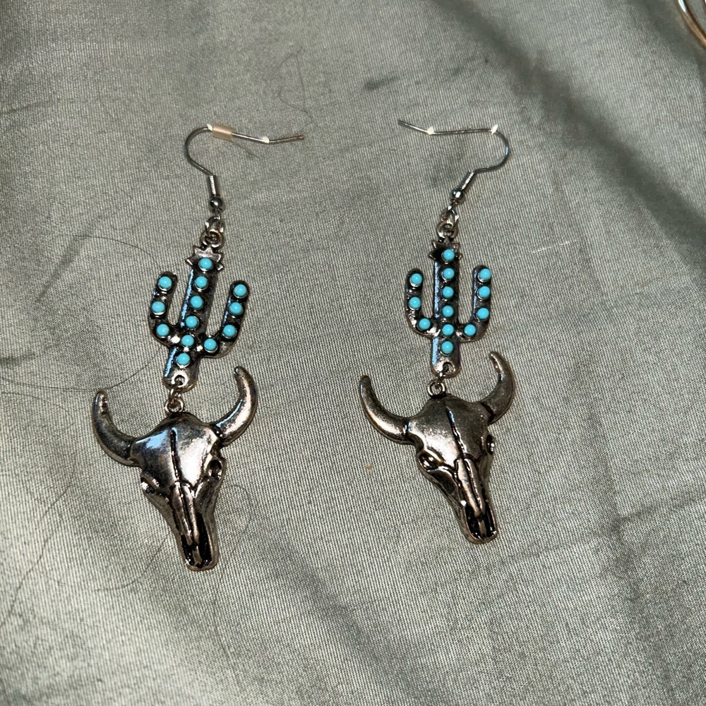 SHEIN Silver and Turquoise Cactus Bull Skull Earrings